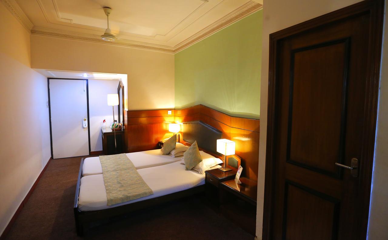 Collection O 64168 Hotel Vip International Calcutta Extérieur photo